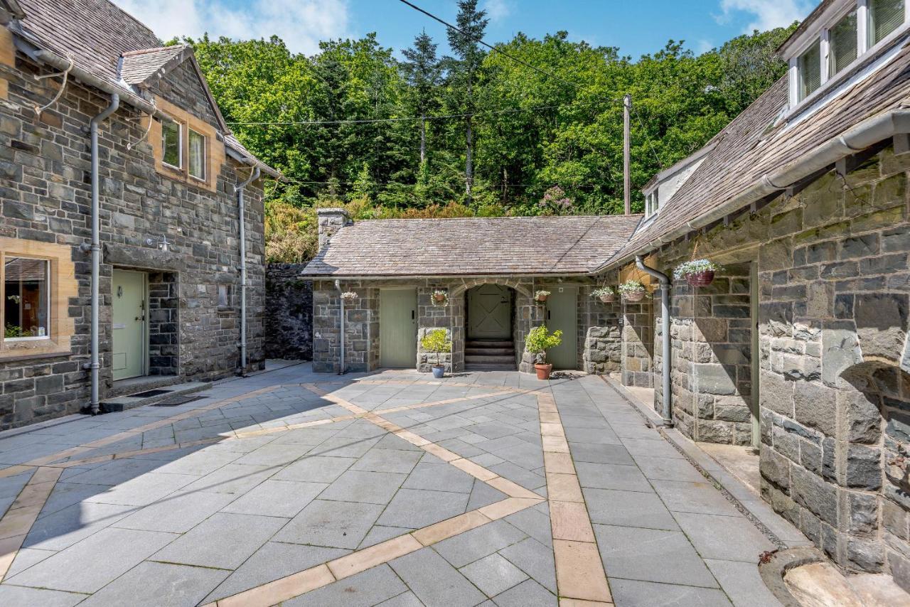 Plas Gwynfryn Llanbedr  Luaran gambar